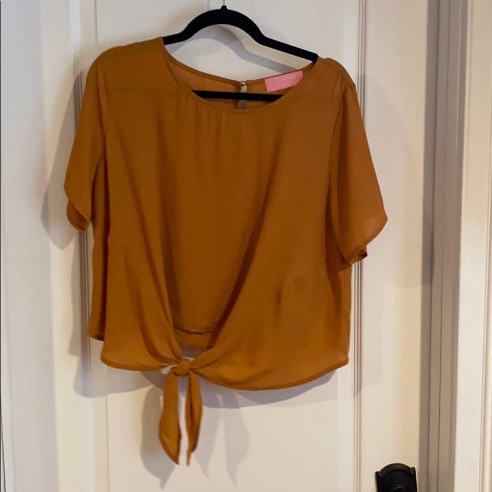 Mustard top